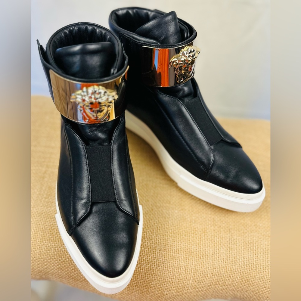Authentic  Black Versace Unique Sneakers Gold 3D Medusa, Size 37.…